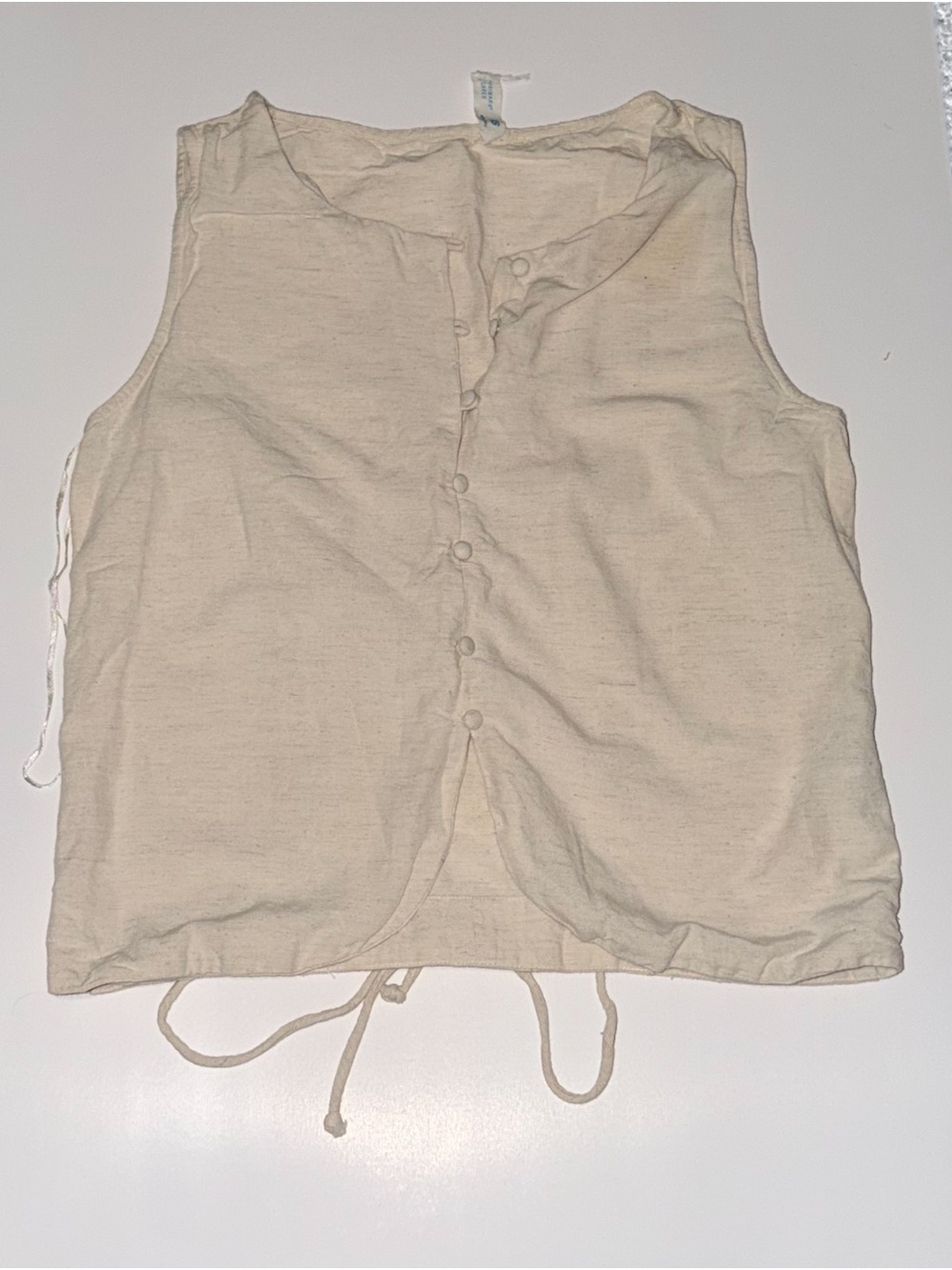 Women’s Cream Button-Front Sleeveless Top